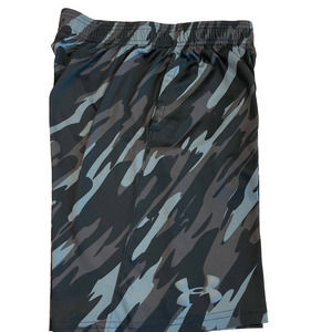 Under Armour Sports Shorts Heatgear Youth Sz YL slightly used